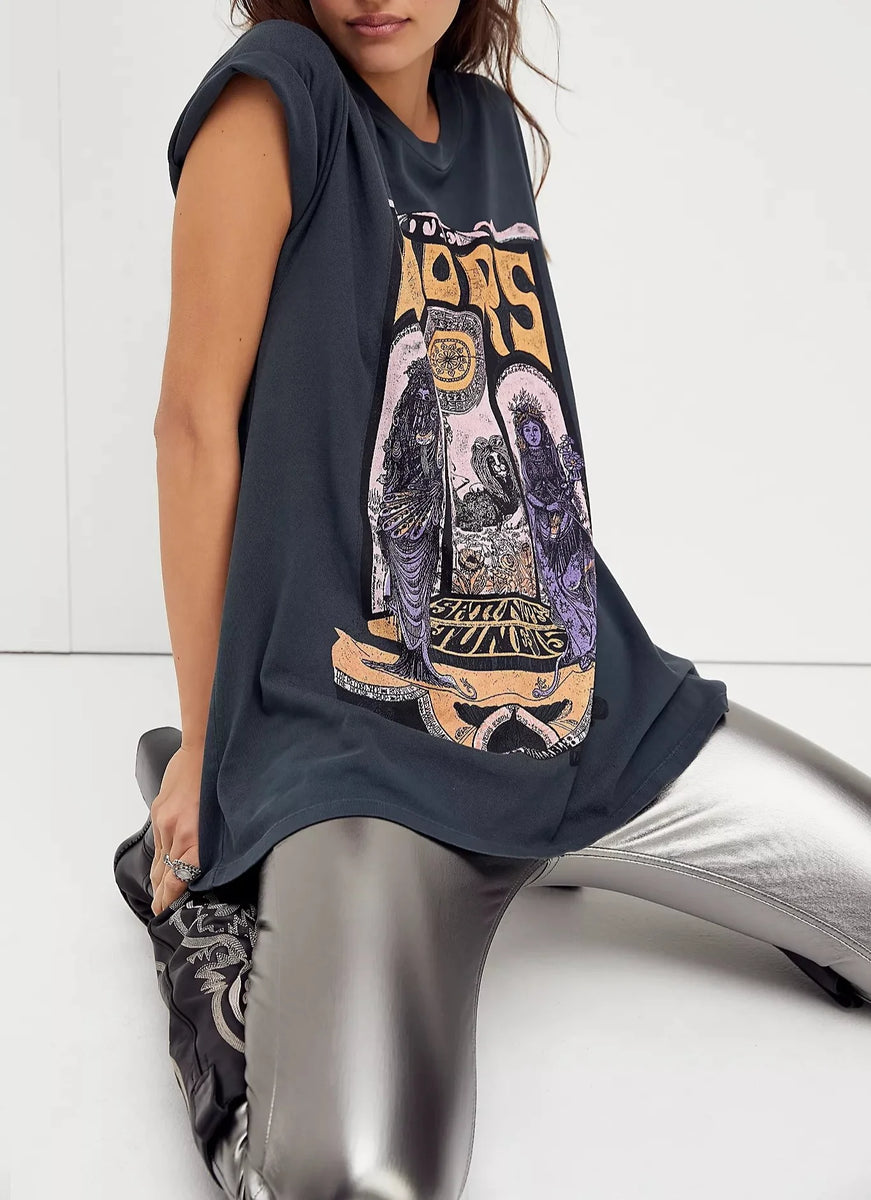 Black Retro-Inspired Boho Chic Graphic Tshirt  Queen Boheme